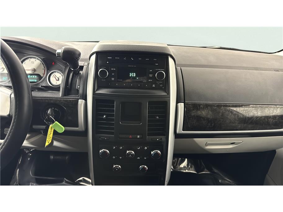 2010 Dodge Grand Caravan SXT - Photo 19