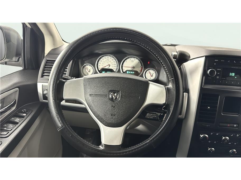 2010 Dodge Grand Caravan SXT - Photo 20