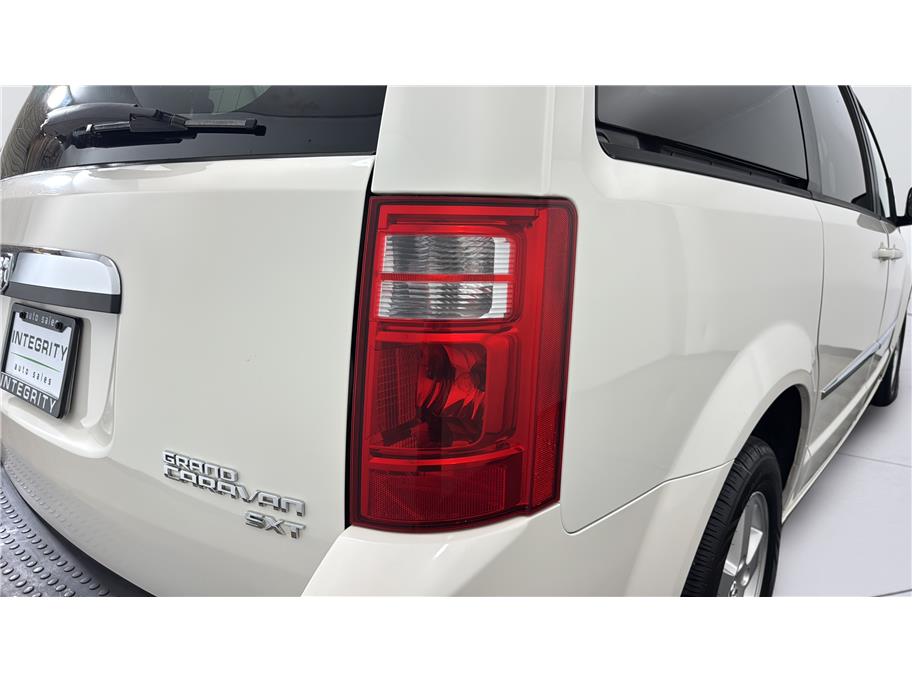 2010 Dodge Grand Caravan SXT - Photo 28