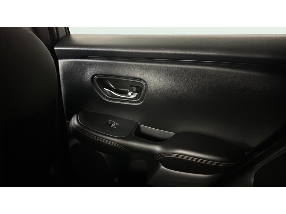 Honda HR-V photo 17