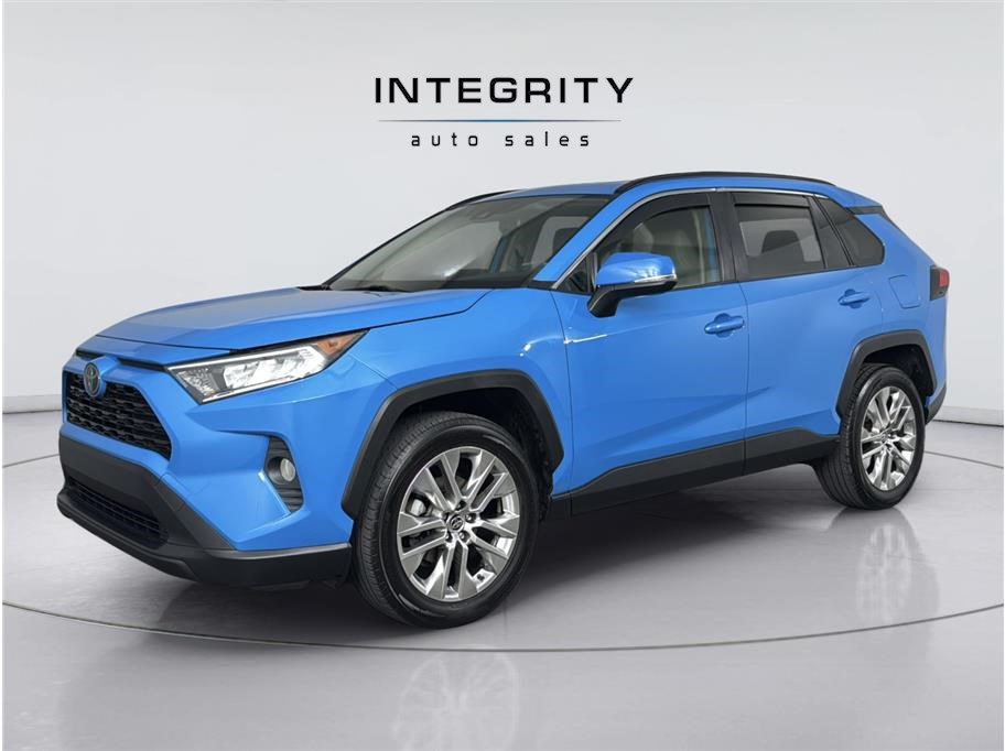 2020 Toyota RAV4 XLE Premium