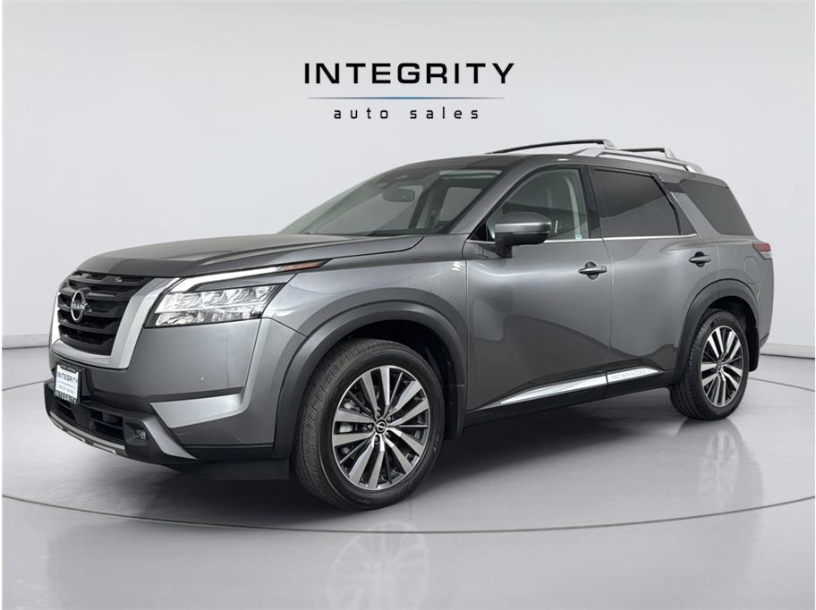 2022 Nissan Pathfinder Platinum
