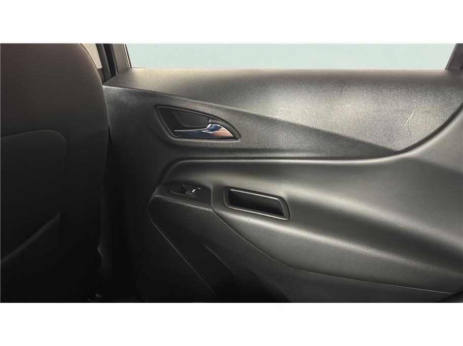 Chevrolet Equinox photo 18