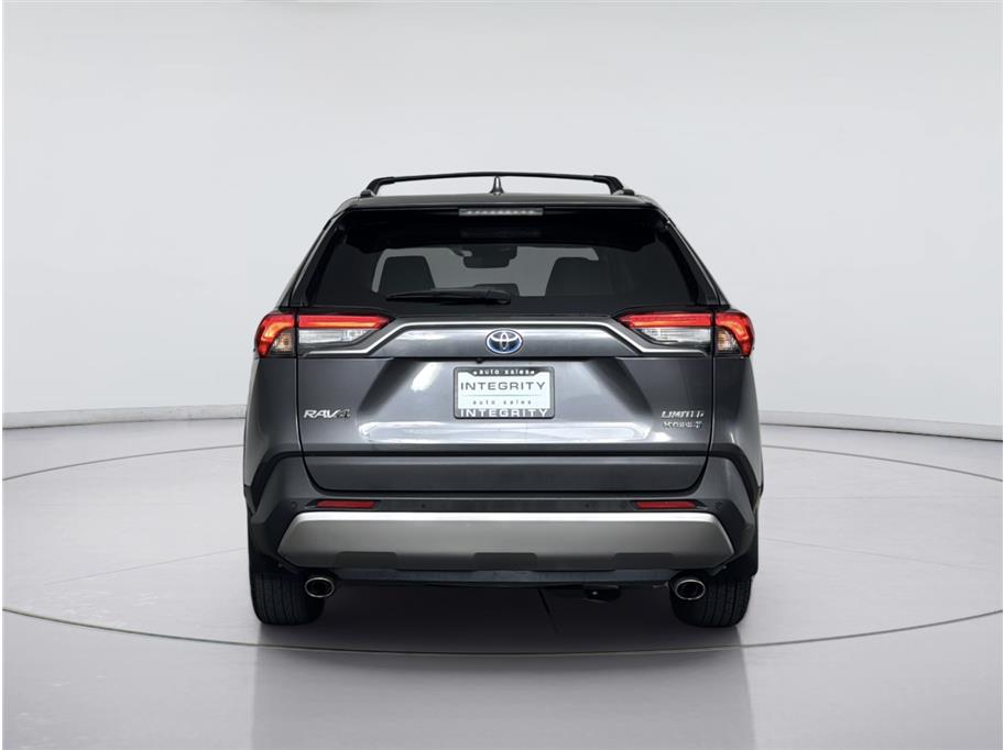 Toyota RAV4 photo 4