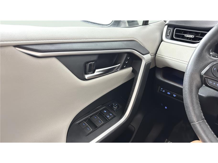 Toyota RAV4 photo 30