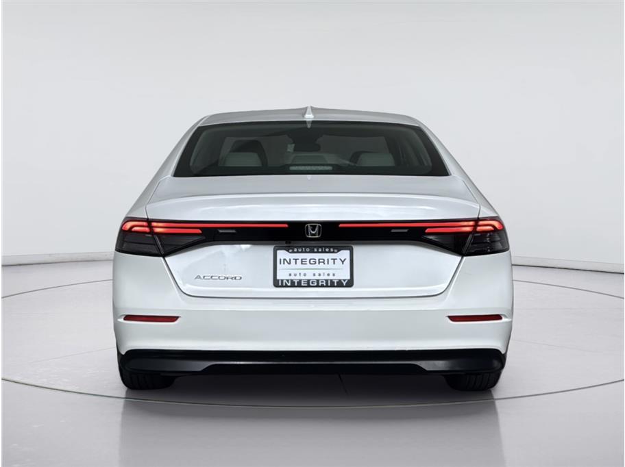 Honda Accord photo 4