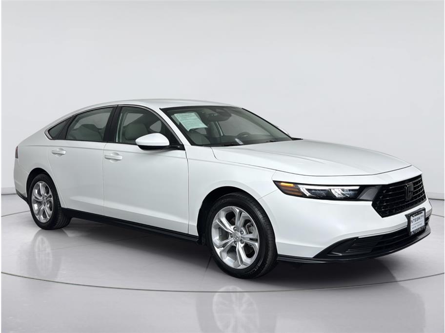 Honda Accord photo 7
