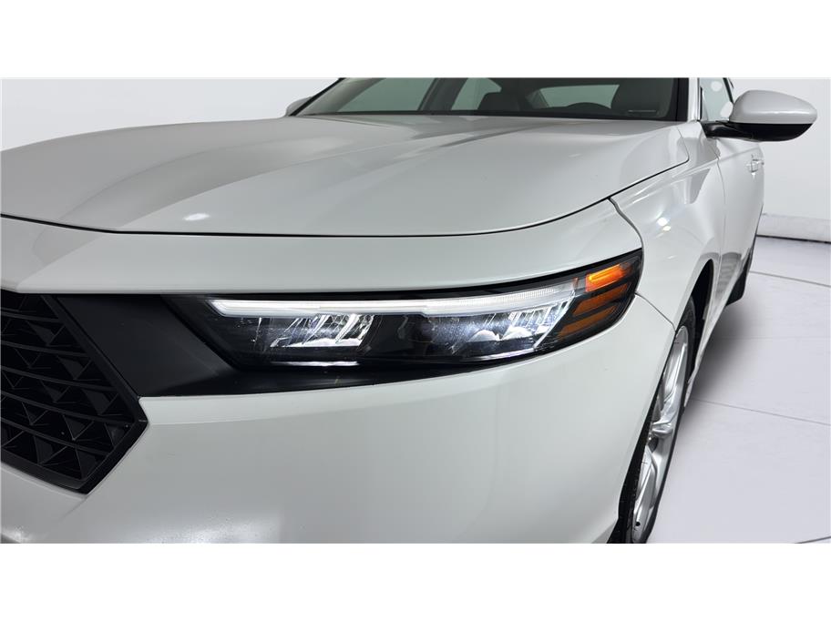 Honda Accord photo 10