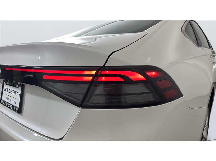 Honda Accord photo 12
