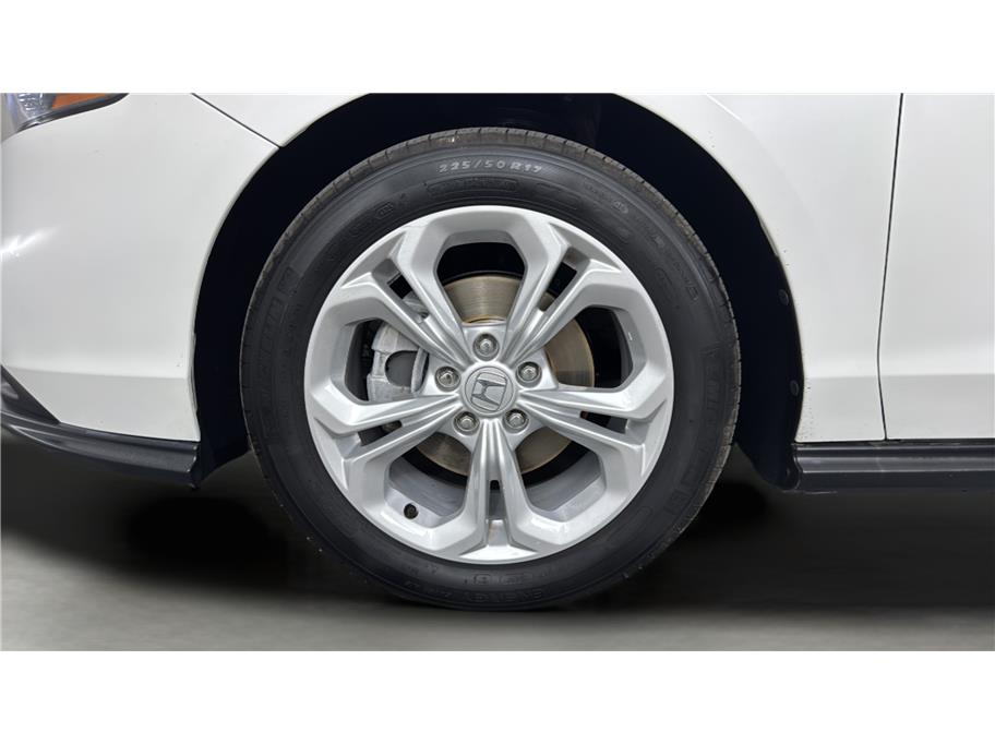 Honda Accord photo 13