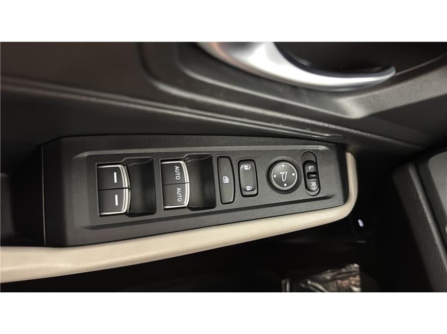 Honda Accord photo 38