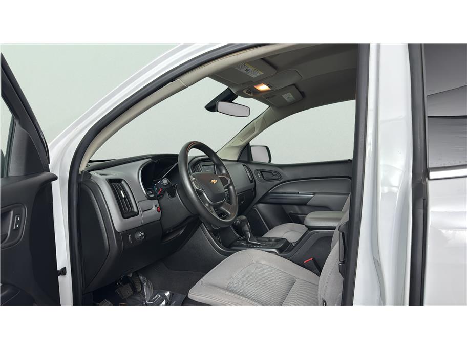 Chevrolet Colorado photo 15