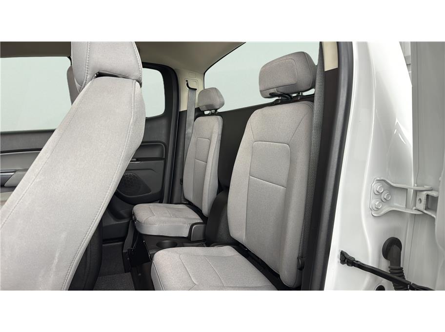 Chevrolet Colorado photo 18