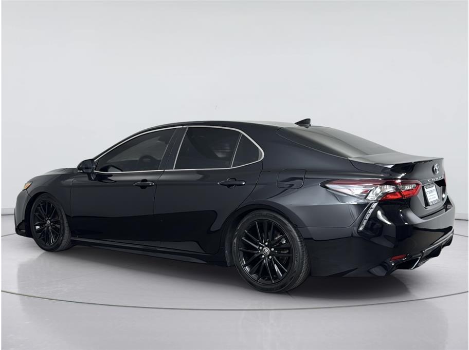 Toyota Camry photo 3