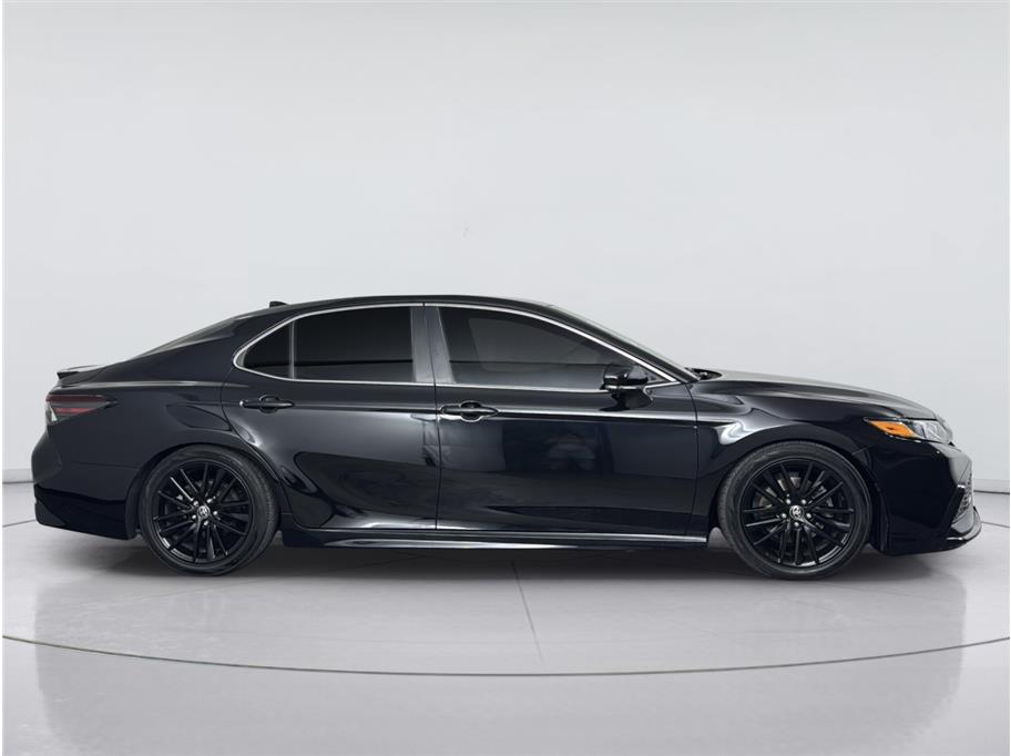 Toyota Camry photo 6