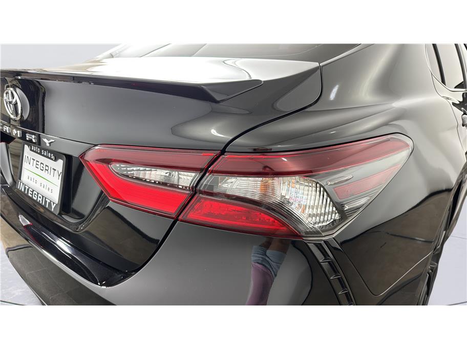 Toyota Camry photo 12