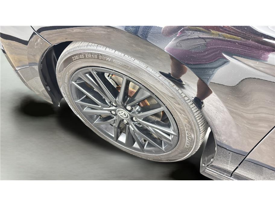 Toyota Camry photo 14