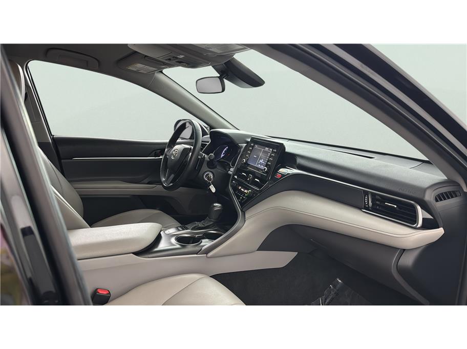 Toyota Camry photo 22