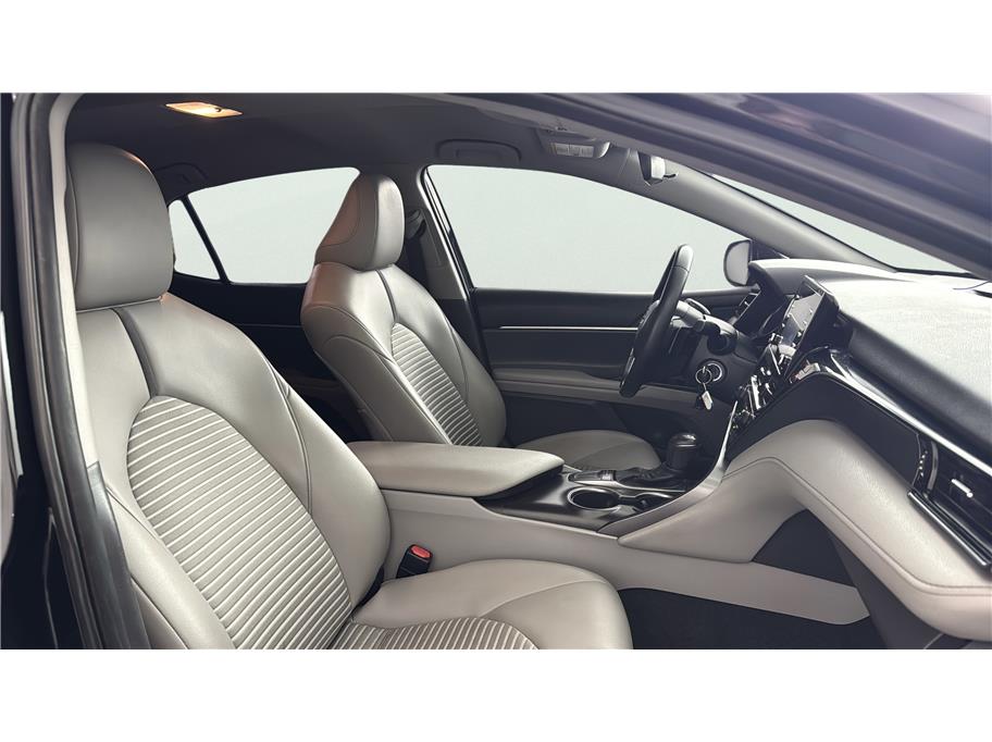 Toyota Camry photo 23
