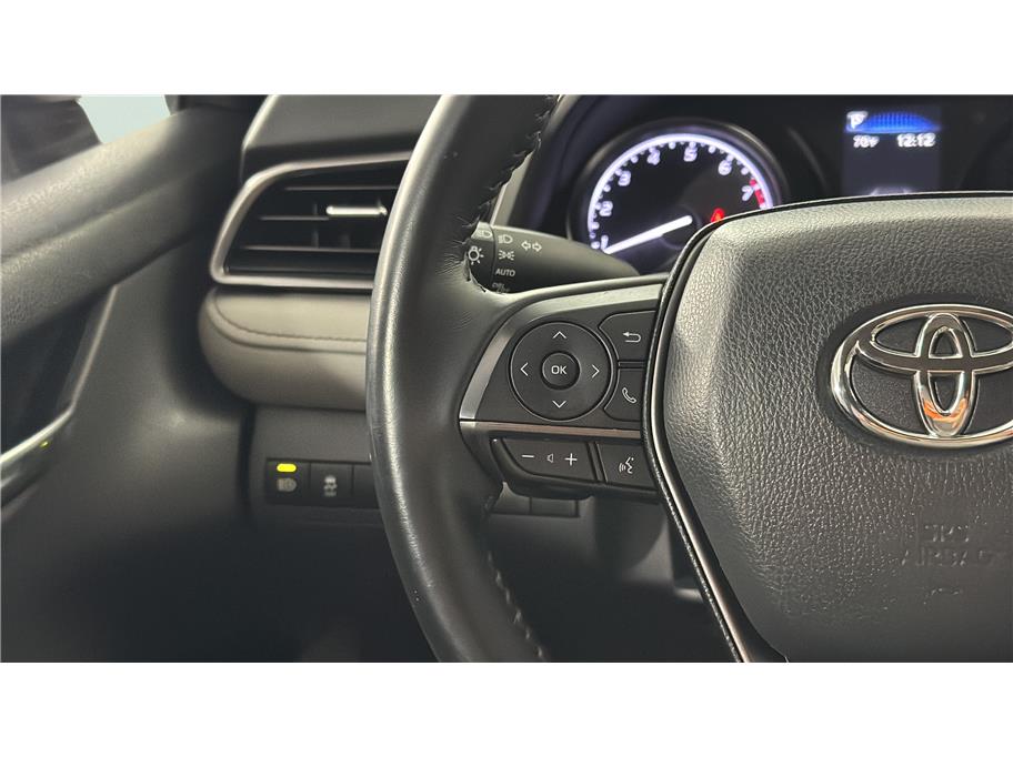Toyota Camry photo 30