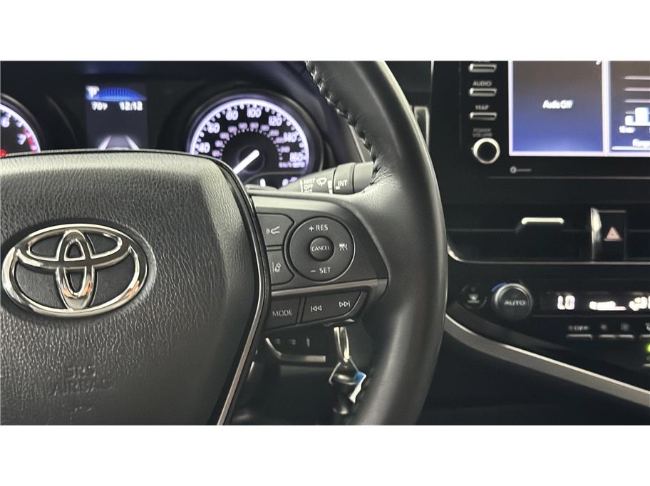 Toyota Camry photo 31