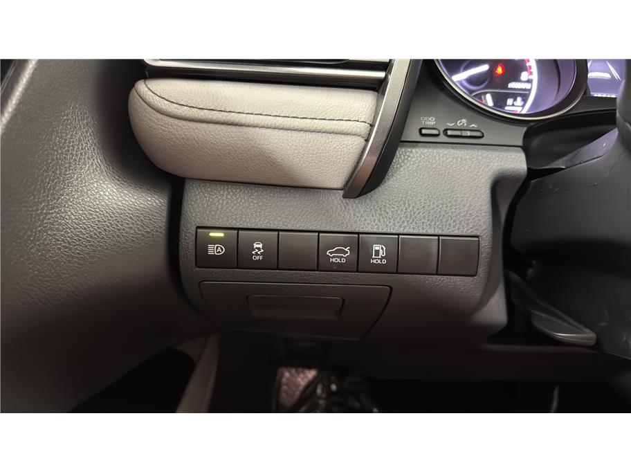 Toyota Camry photo 36