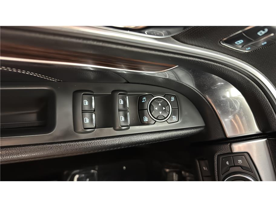 Ford Explorer photo 41