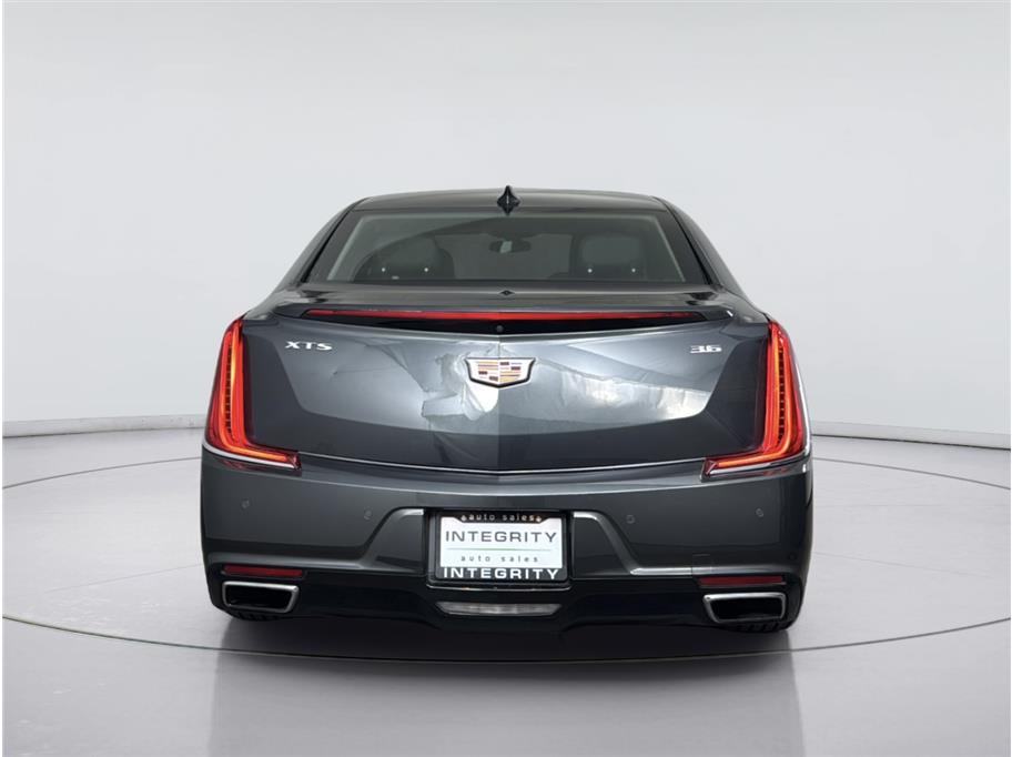 Cadillac XTS photo 4