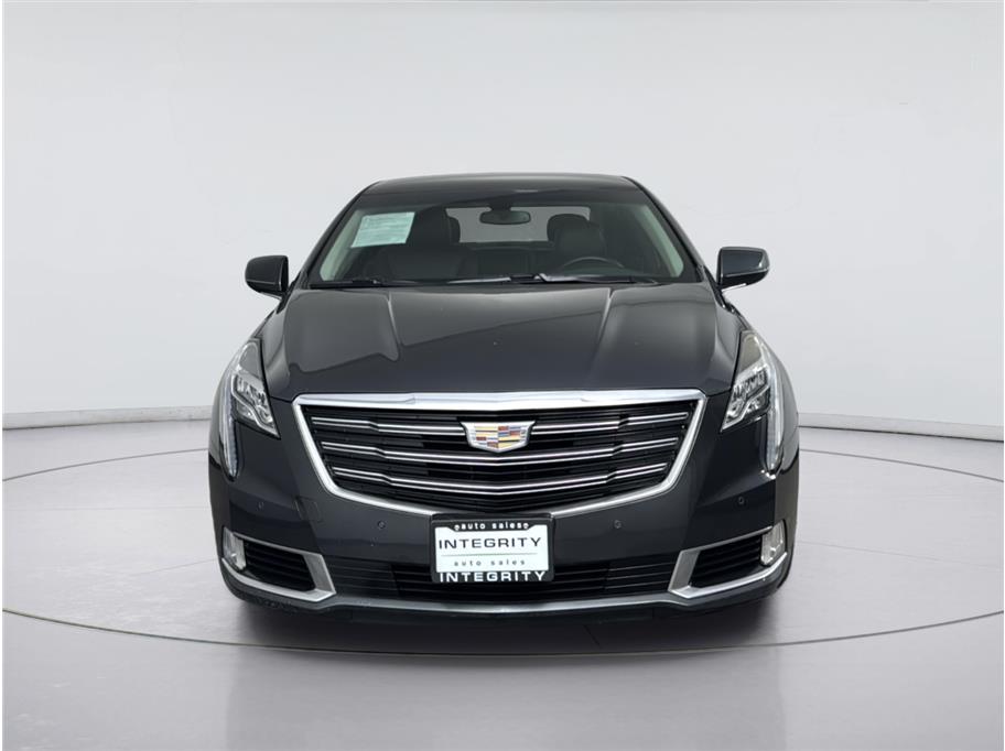 Cadillac XTS photo 8