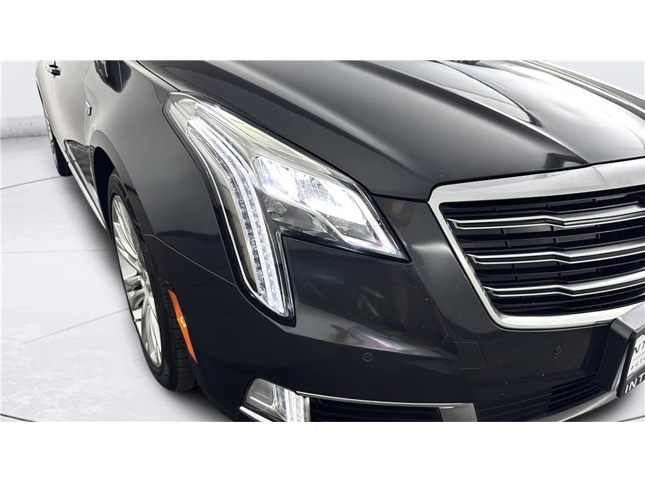 Cadillac XTS photo 9