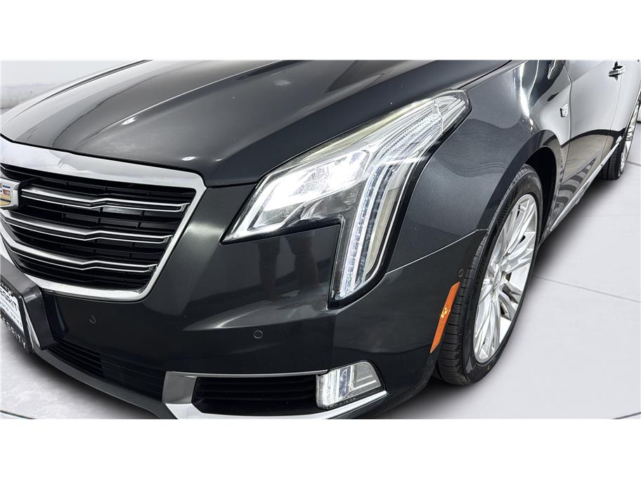 Cadillac XTS photo 10