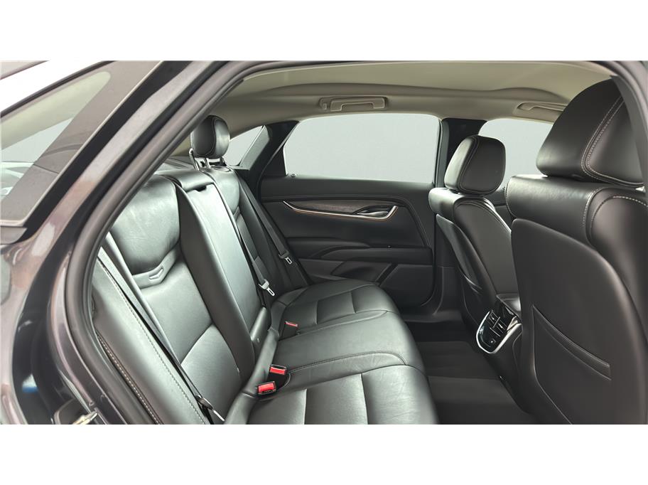 Cadillac XTS photo 21