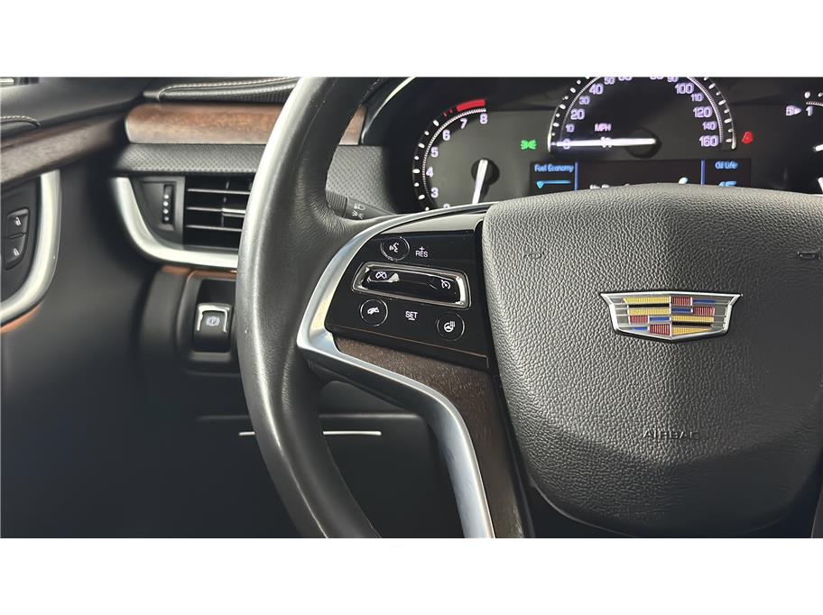 Cadillac XTS photo 35