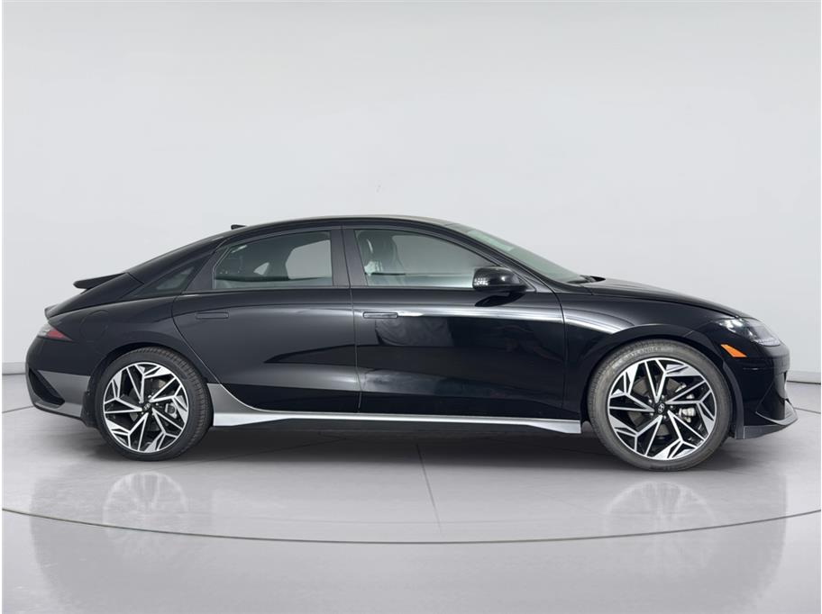 Hyundai Ioniq 6 photo 6