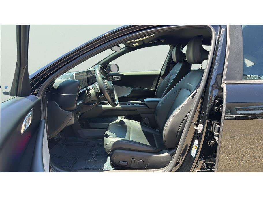 Hyundai Ioniq 6 photo 17