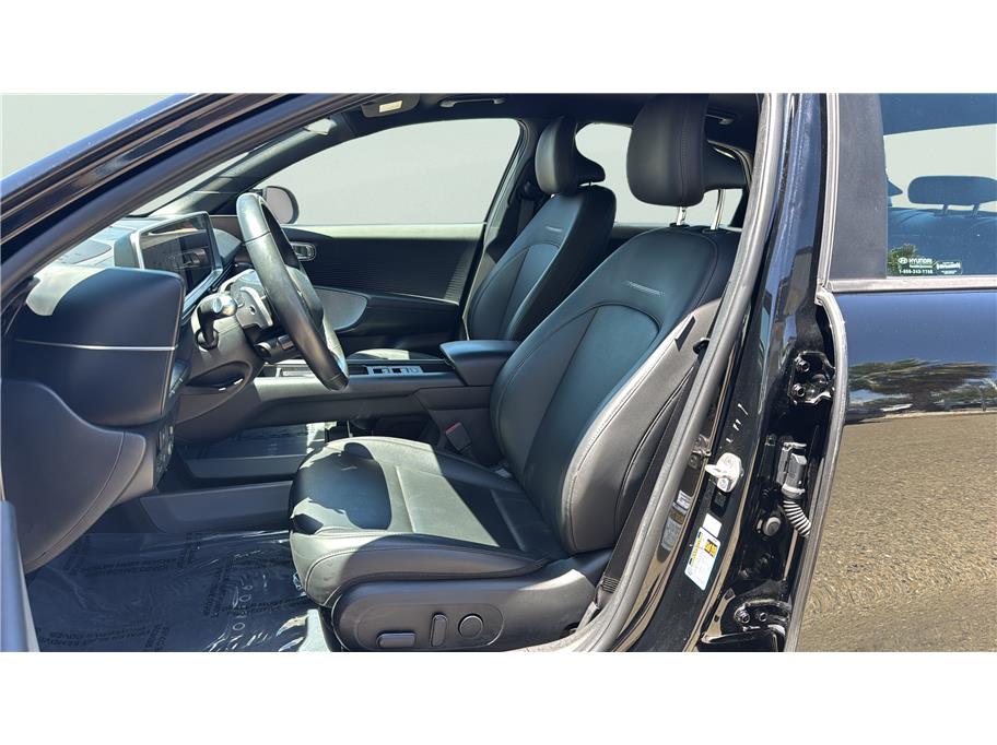 Hyundai Ioniq 6 photo 18
