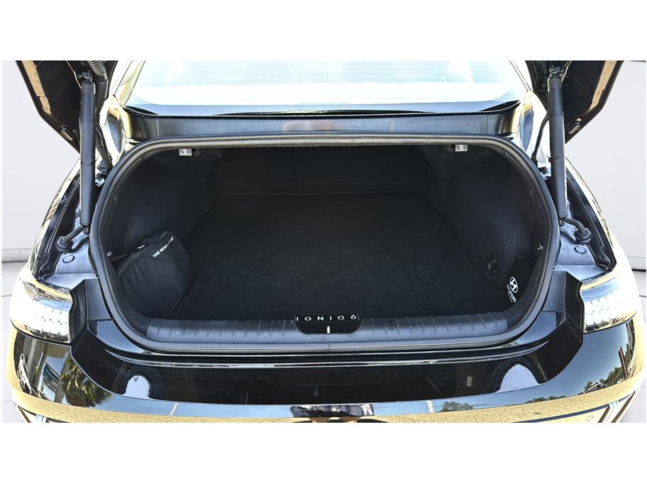 Hyundai Ioniq 6 photo 22