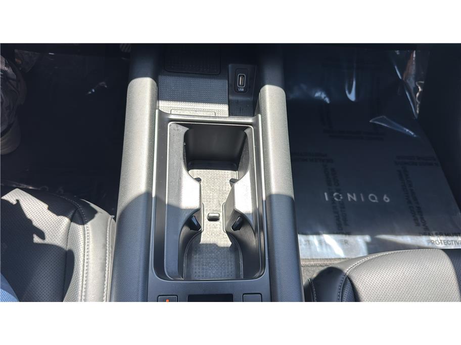 Hyundai Ioniq 6 photo 31