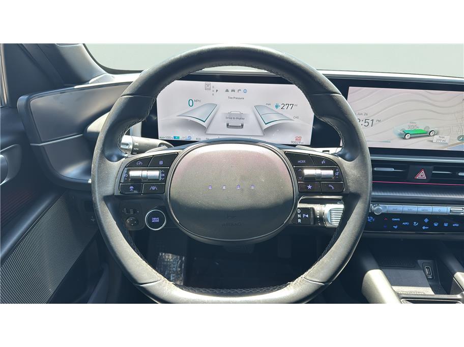 Hyundai Ioniq 6 photo 32