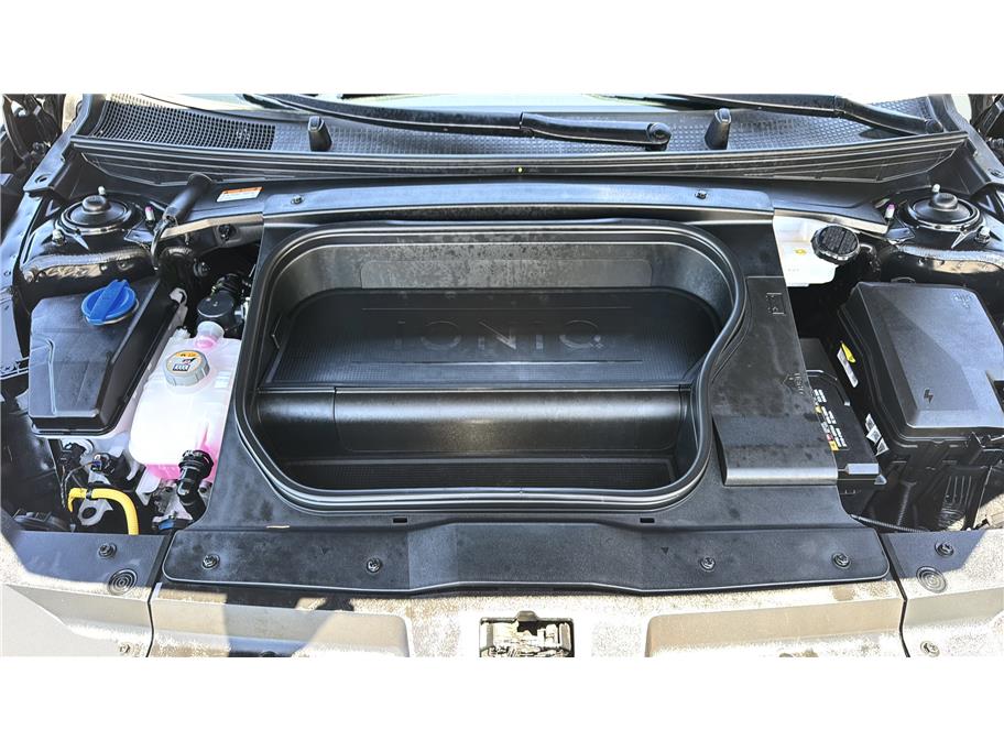 Hyundai Ioniq 6 photo 42