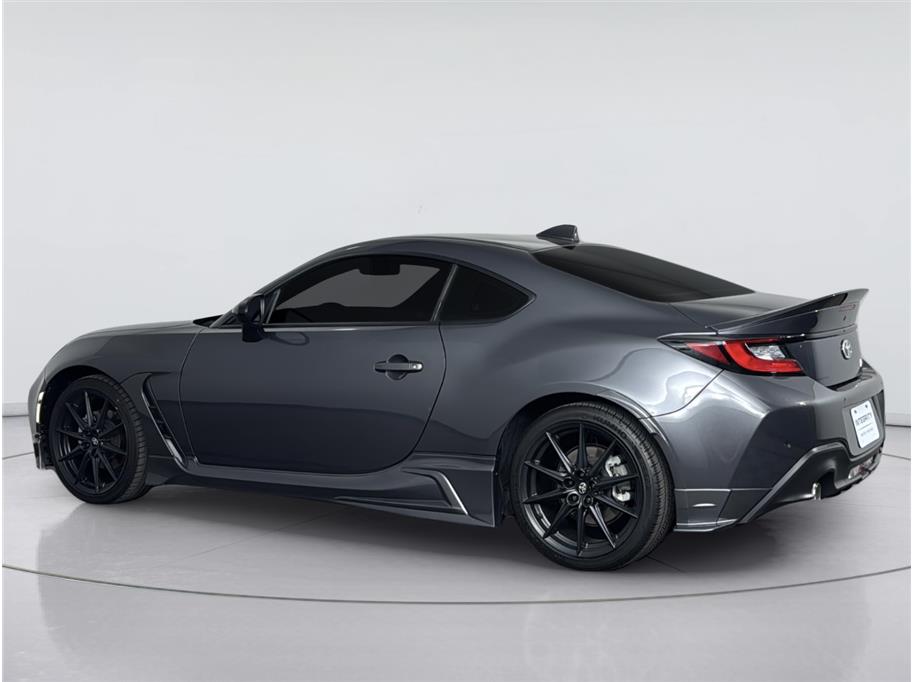 Toyota GR86 photo 3