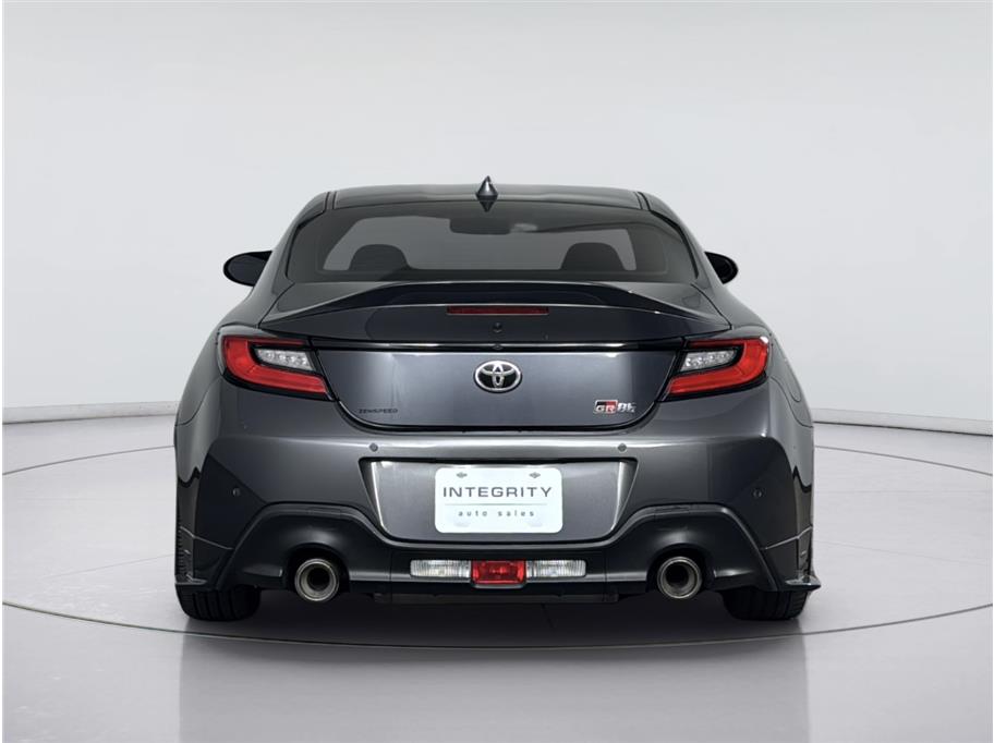 Toyota GR86 photo 4