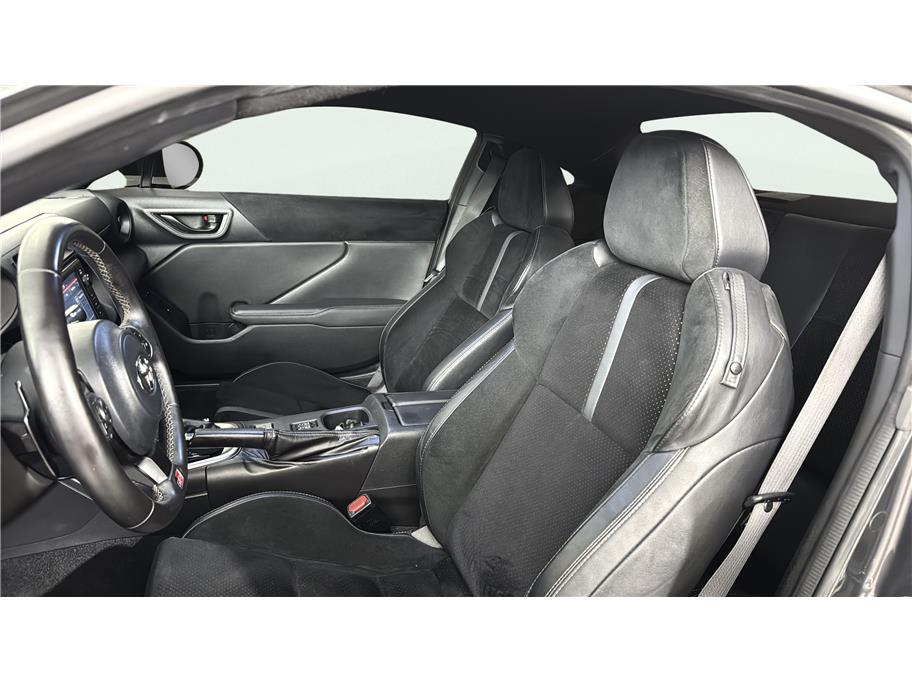 Toyota GR86 photo 18