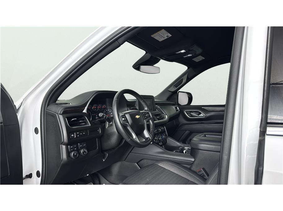 Chevrolet Suburban photo 15