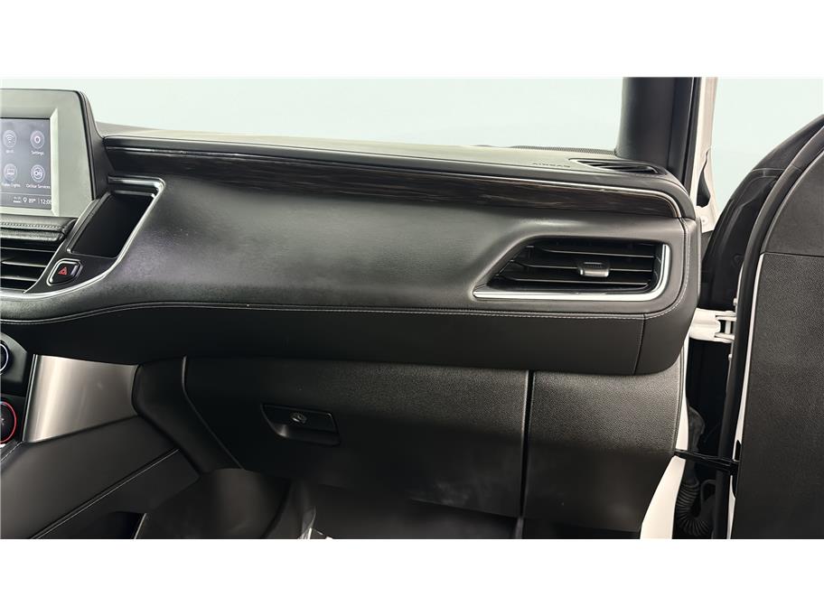 Chevrolet Suburban photo 29