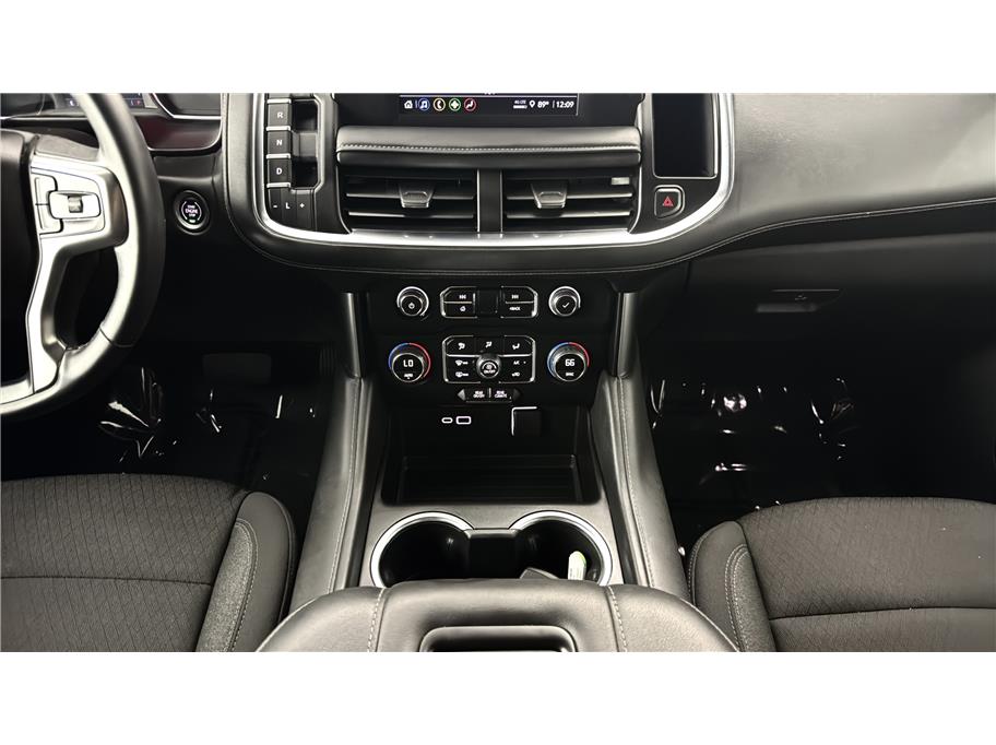 Chevrolet Suburban photo 33