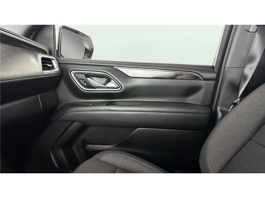Chevrolet Suburban photo 38