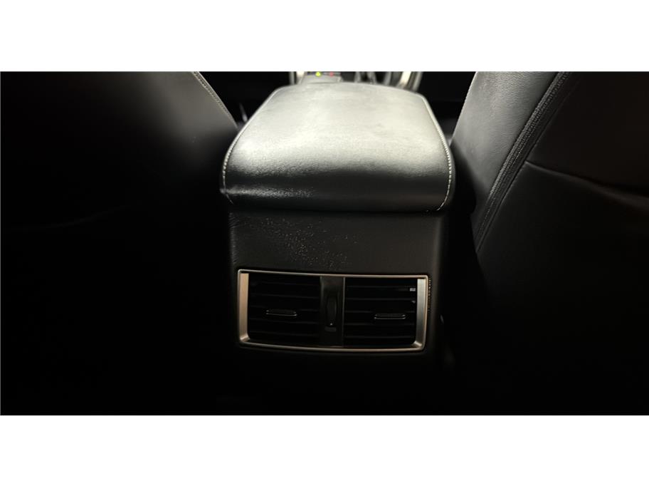 Lexus NX photo 24