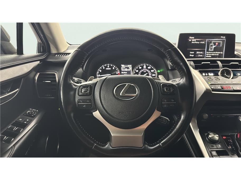 Lexus NX photo 33