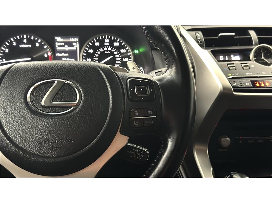 Lexus NX photo 35